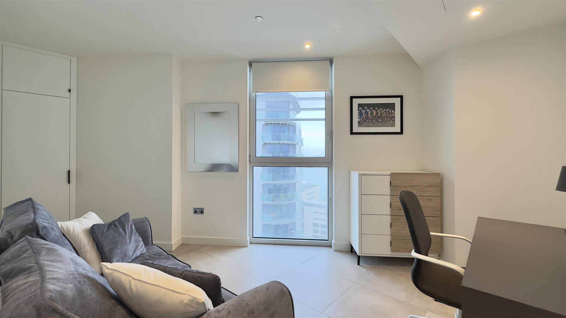 Image of Apartment - 3 Bedrooms - 2 Bathrooms for Rental in EuroCity-Gibraltar, Image 8